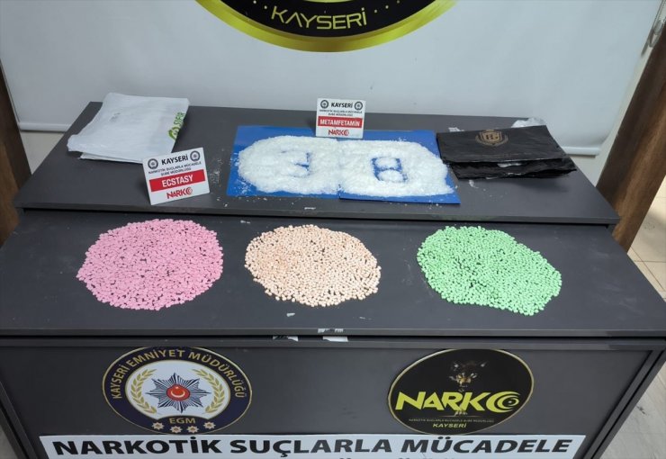 Kayseri'de 1 kilogram sentetik uyuşturucu ele geçirildi