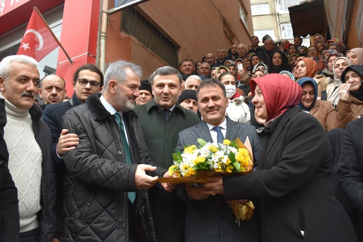 AK Parti Gümüşhane Belediye Başkan adayı Çimen, kentte coşkuyla karşılandı