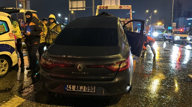 Ataşehir'de trafik kazalarında 5 kişi yaralandı