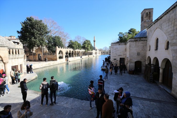 Balıklıgöl'de yarıyıl tatili yoğunluğu yaşanıyor