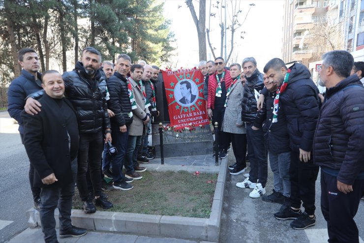 Diyarbakır'da şehit edilen Gaffar Okkan ve polis memurları anısına futbol maçı düzenlendi