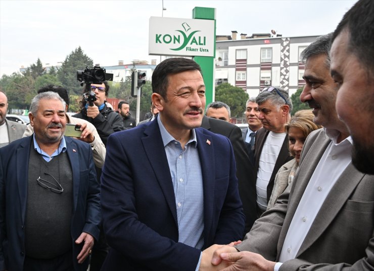 AK Parti İzmir Büyükşehir Belediye Başkan adayı Dağ, muhtarlarla buluştu