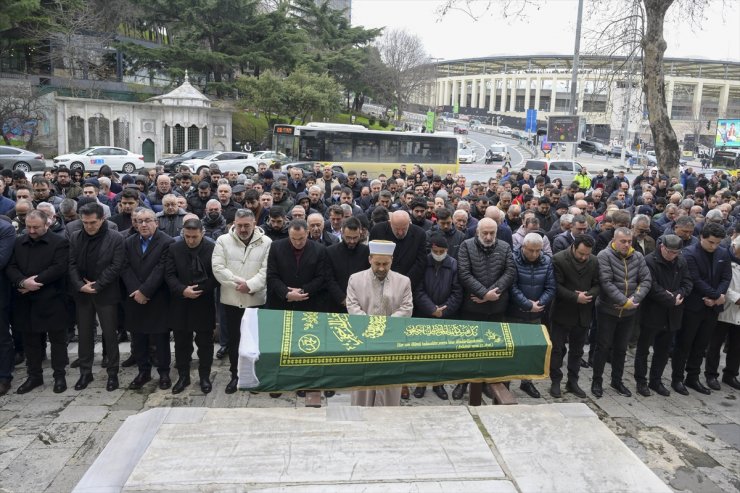 İYİ Parti İBB Başkan adayı Kavuncu'dan Beyoğlu'nda esnaf ziyareti