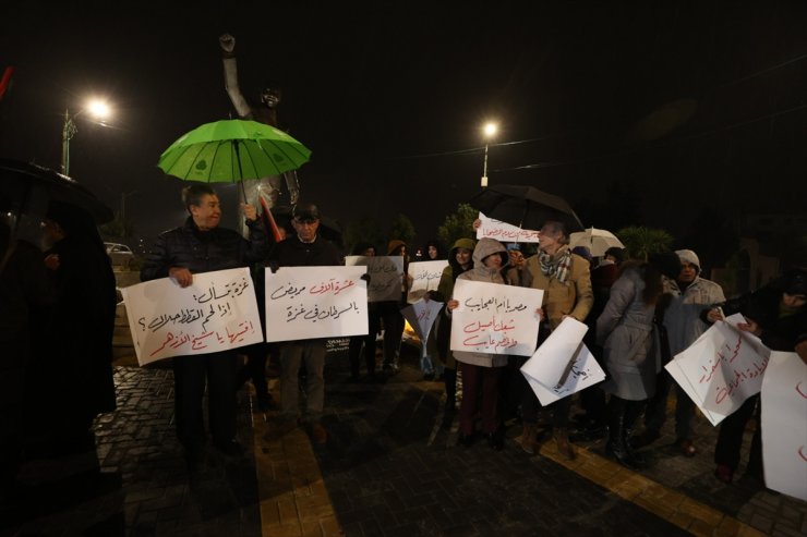 Refah Sınır Kapısı'nın Gazzeliler için sürekli açık tutulması talebiyle Ramallah'ta gösteri düzenlendi