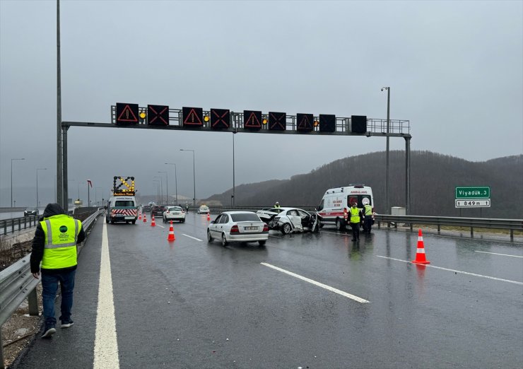 Kuzey Marmara Otoyolu'nda zincirleme kazada 5 kişi yaralandı