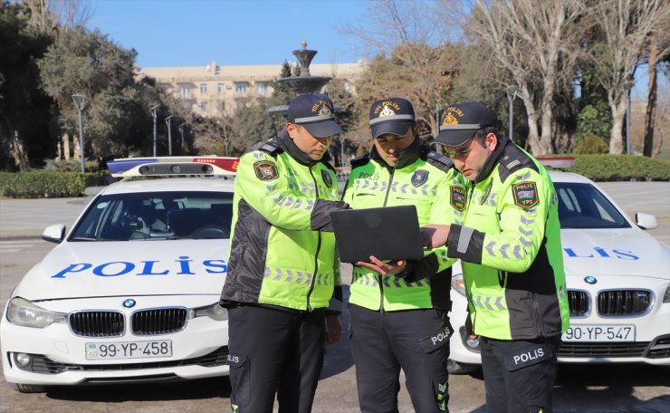 Azerbaycanlı trafik polisleri, AA'nın "Yılın Kareleri"ne oy verdi