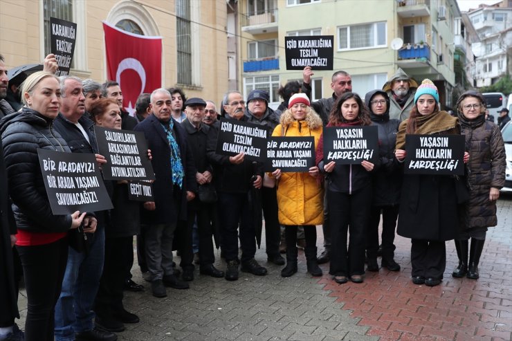 Sarıyer'deki bazı STK'lerden Santa Maria Kilisesi'ne taziye ziyareti