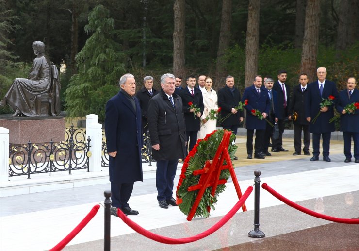 TBMM Milli Savunma Komisyonu Başkanı Akar, Azerbaycan'da konuştu: