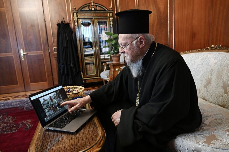 Fener Rum Patriği Bartholomeos AA'nın "Yılın Kareleri" oylamasına katıldı