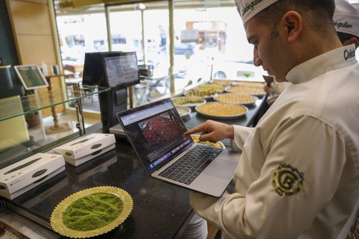 Gaziantep'te baklava ustaları AA'nın "Yılın Kareleri" oylamasına katıldı