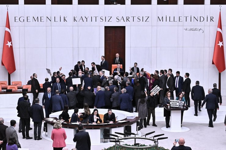 TİP'li Can Atalay'ın milletvekilliği düşürüldü