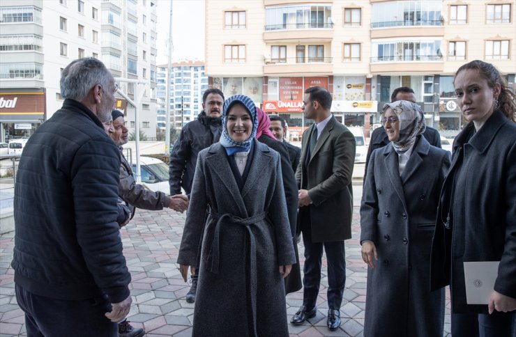 Aile ve Sosyal Hizmetler Bakanı Göktaş, AK Parti'nin Akyurt Seçim Koordinasyon Merkezi'ni ziyaret etti: