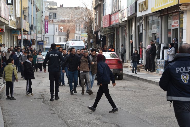 Şanlıurfa'da akraba aileler arasındaki silahlı kavgada 7 kişi yaralandı