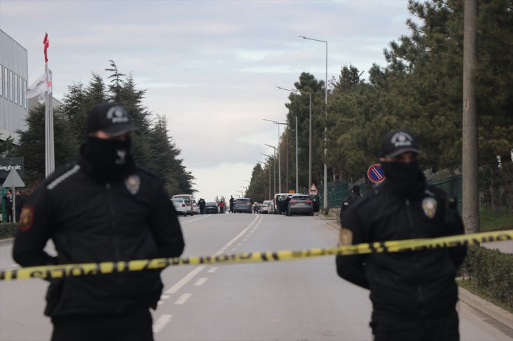 Kocaeli'de bir fabrikada işçilerin rehin alındığı ihbarı ekipleri harekete geçirdi