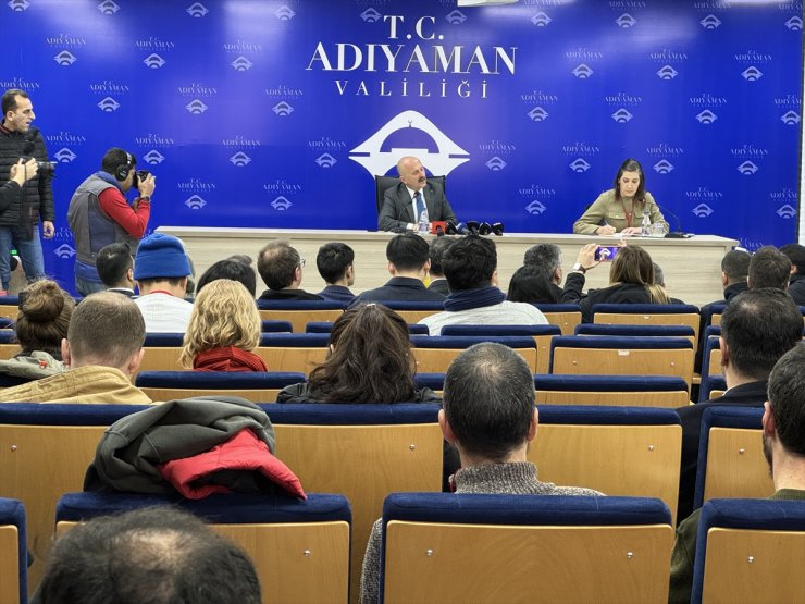 Ulusal ve uluslararası medya mensupları Adıyaman'daki deprem konutlarını gezdi