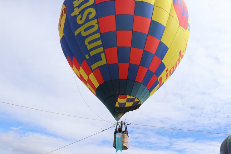 Burdur'da turizmi geliştirmek amacıyla sıcak hava balonu tanıtımı yapıldı