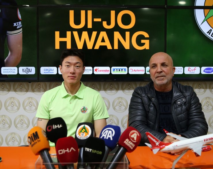 Alanyaspor, Ui-jo Hwang'i sezon sonuna kadar kiraladı