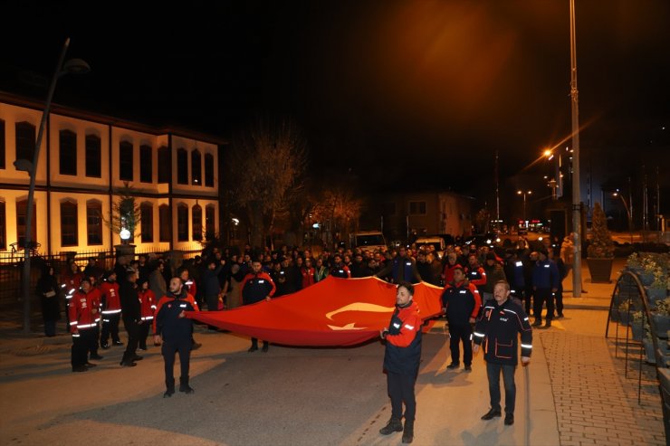 Depremlerde hayatını kaybedenler Çankırı'da "sessiz yürüyüş" ile anıldı