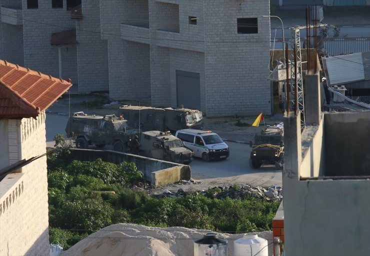 GÜNCELLEME - İsrail güçleri işgal altındaki Batı Şeria'da 2 mülteci kampına baskın düzenledi