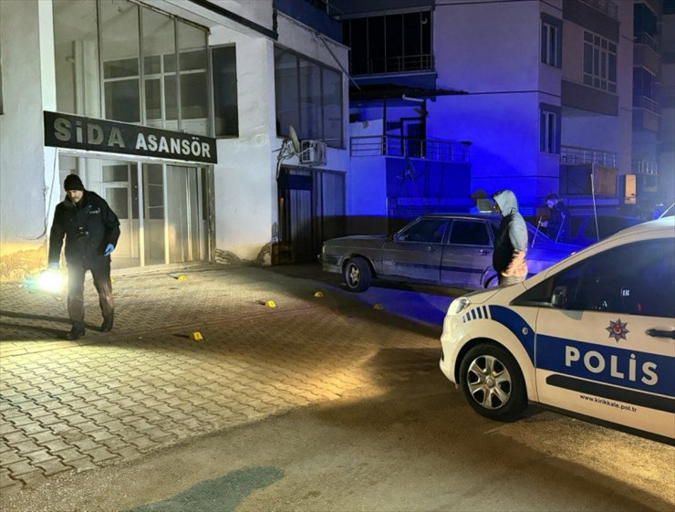 Kırıkkale'de silahlı kavgada 4 kişi yaralandı