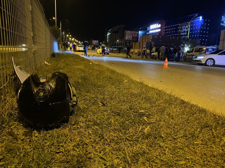 Tokat'ta otomobilin çarptığı motosikletteki 2 kişi ağır yaralandı