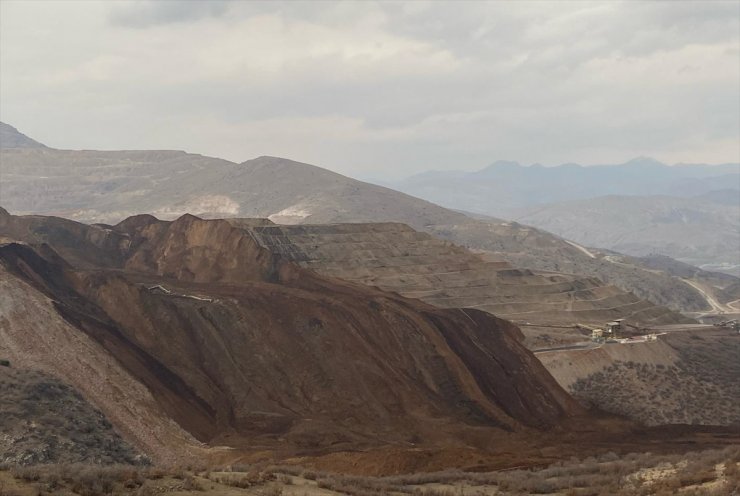 Sağlık Bakanı Koca'dan Erzincan'da maden ocağındaki toprak kaymasına ilişkin açıklama: