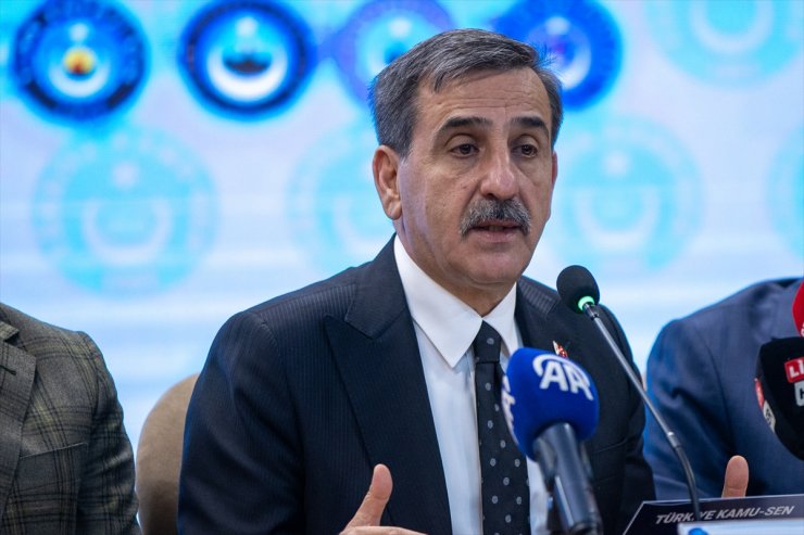 Türkiye Kamu-Sen Genel Başkanı Kahveci basın toplantısı düzenledi: