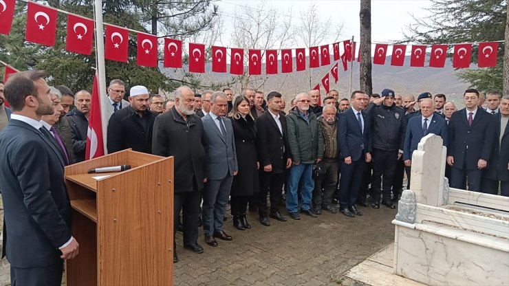 Şampiyon güreşçi Hüseyin Akbaş vefatının 35. yılında Tokat'taki kabri başında anıldı