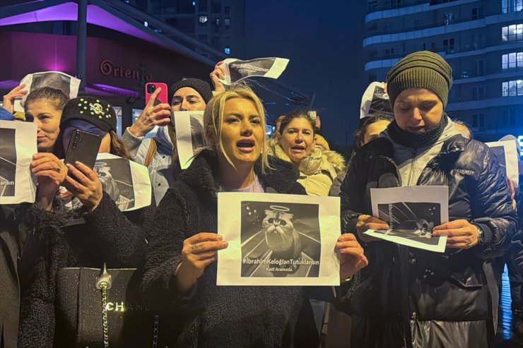 Başakşehir'de "Eros" adlı kedinin öldürüldüğü sitenin sakinlerinden eylem