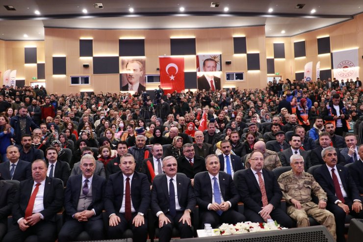 İçişleri Bakanı Yerlikaya, Kilis'te "Deprem Konutları Kura ve Teslim Töreni"nde konuştu: