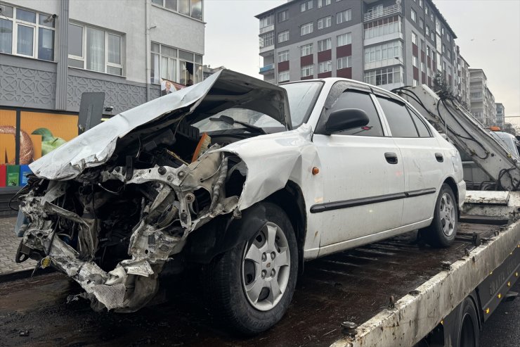 Kayseri'de zincirleme trafik kazasında 7 kişi yaralandı