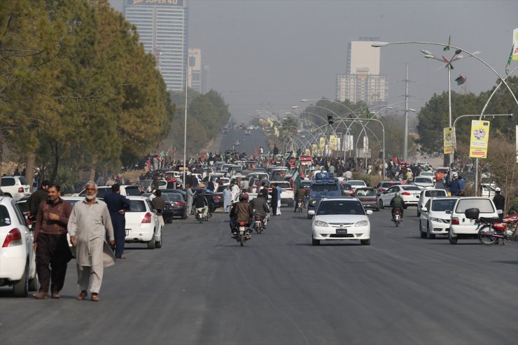 GÜNCELLEME - Pakistan'da İmran Han'ın partisi, ülke genelinde seçim sonuçlarını protesto ediyor