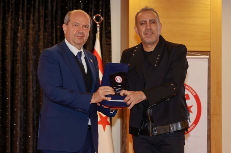 Sanatçı Haluk Levent'e KKTC'de "Vatanseverlik Ödülü" verildi