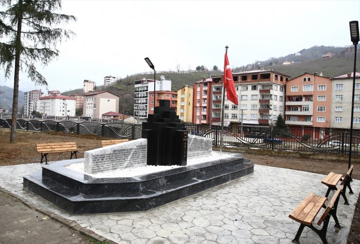 Yağlıdere'den ABD'ye göçü başlatan Lefter ve terzi İzzet'in hikayesi anıtlaştırıldı