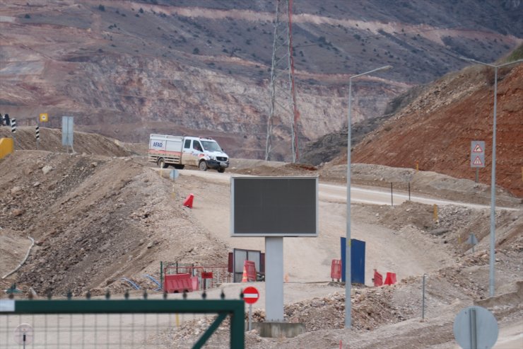 Erzincan'da kayıp işçileri arama çalışmaları 6'ncı gününde devam ediyor