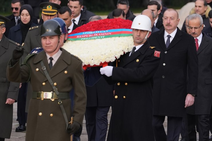 Azerbaycan Cumhurbaşkanı Aliyev, Anıtkabir'i ziyaret etti