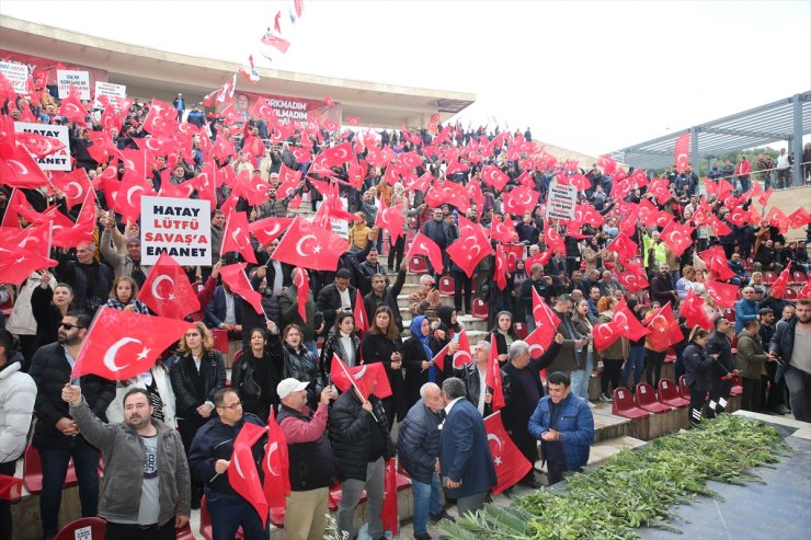 Hatay Büyükşehir Belediye Başkanı Savaş, halk buluşmasına katıldı