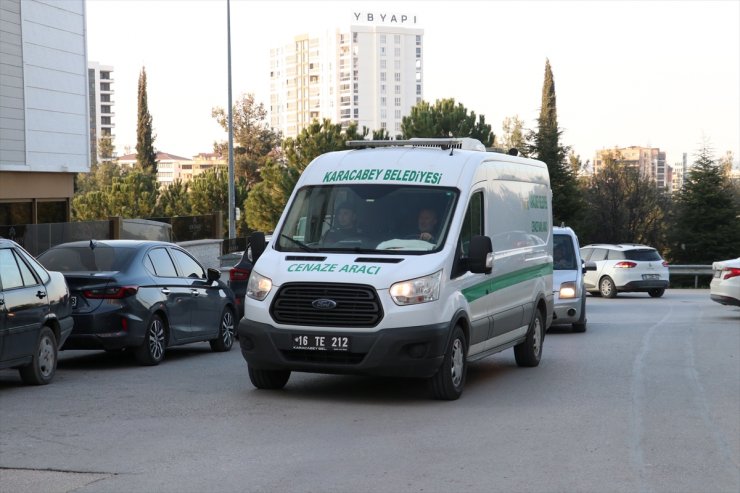 GÜNCELLEME 2 - Marmara Denizi'nde batan geminin enkazında bir cesede daha ulaşıldı