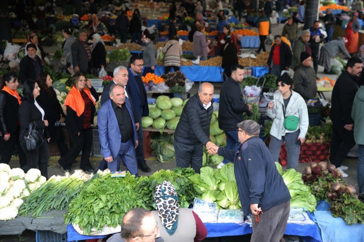 Muğla Büyükşehir Belediye Başkan adayı Ayaydın, Milas'ta esnafı ziyaret etti