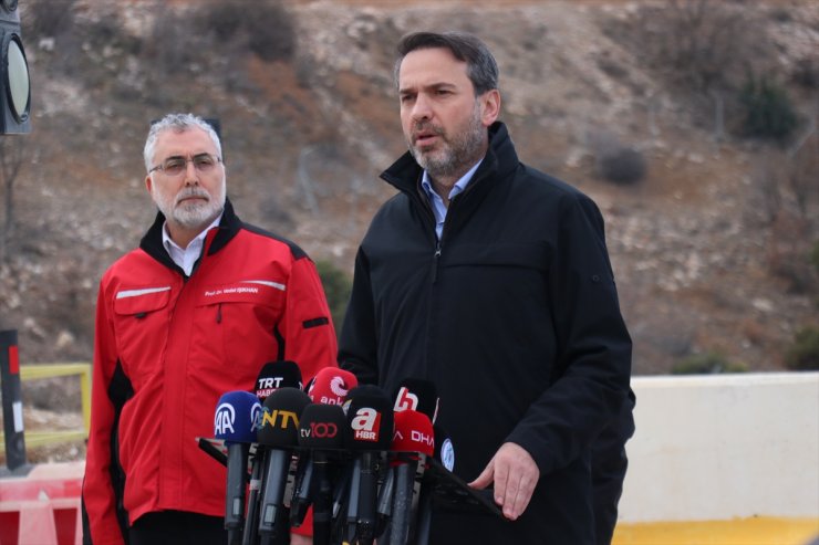 Bakan Özhaseki'den, Erzincan'da maden ocağındaki toprak kaymasına ilişkin açıklama: