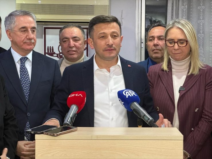 AK Parti İzmir Büyükşehir Belediye Başkan adayı Dağ, Ege Elazığ Dernekler Federasyonu'nu ziyaret etti