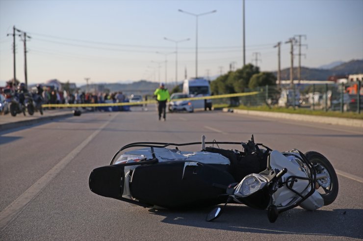 Muğla'da otomobille motosiklet çarpıştı, 2 çocuk öldü