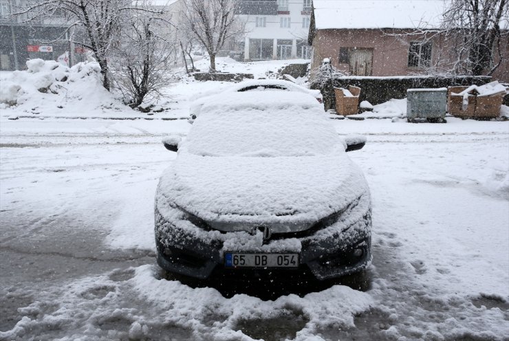 Van, Muş ve Bitlis'te kar nedeniyle 159 yerleşim yerinin yolu kapandı