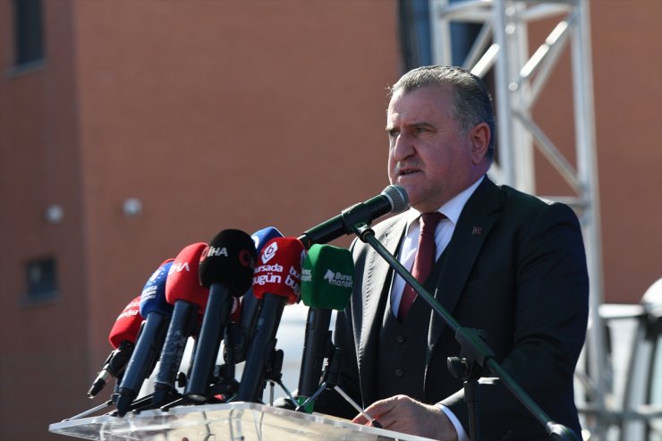 Gençlik ve Spor Bakanı Bak, Bursa'da spor kompleksi açılışında konuştu: