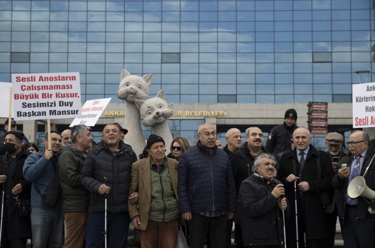 Görme engelliler, EGO otobüslerinde sesli anons sisteminin yeniden çalışmasını istedi