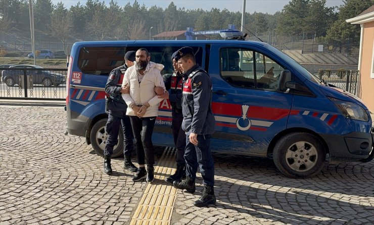 Kafes-45 operasyonunda Kastamonu'da yakalanan örgüt elebaşı adliyede