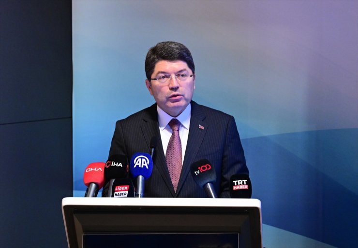 Adalet Bakanı Tunç, "Uyuşturucu Madde Sempozyumu"nda konuştu:
