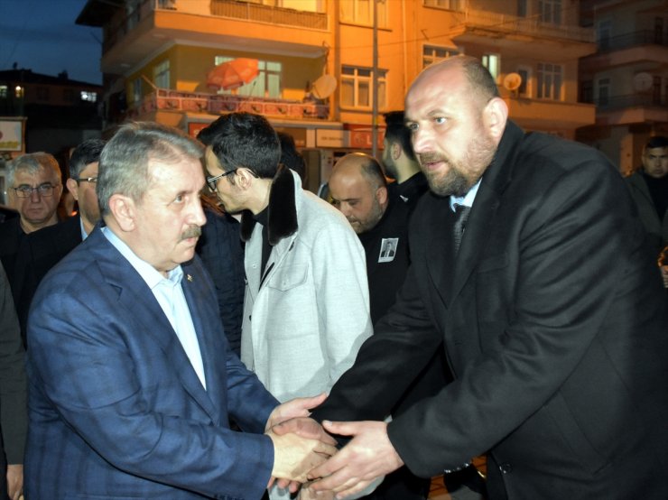 BBP Genel Başkanı Destici, Kavlak'ın ailesine taziye ziyaretinde bulundu