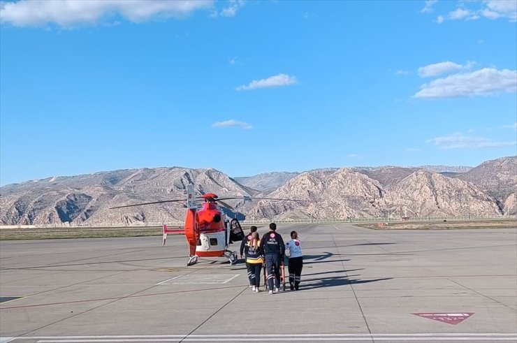 Şırnak'ta 37 günlük bebek, ambulans helikopterle Elazığ'a sevk edildi