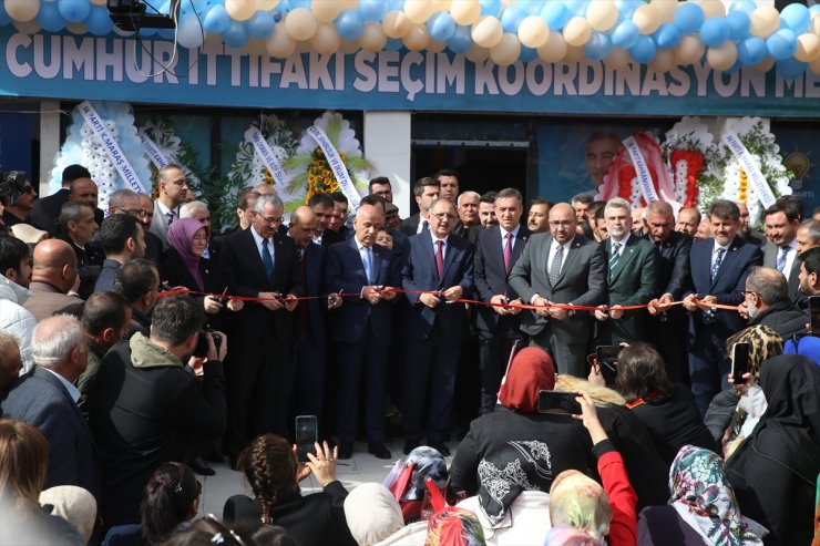 Bakan Özhaseki, Kahramanmaraş'ta seçim ofisi açılışında konuştu: